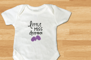 Little Miss December Mittens Applique Review